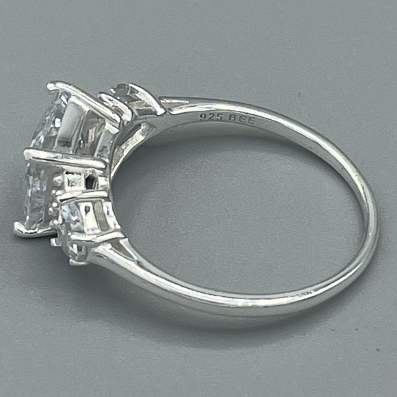 Sterling Silver 3 Stone Diamond Engagement Ring - Picture 4 of 10